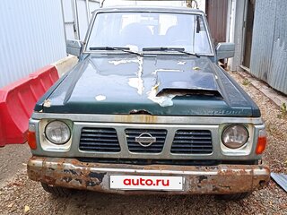 1992 Nissan Patrol IV (Y60), зелёный, 590000 рублей, вид 1