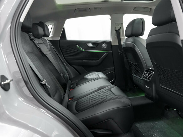 2025 Hongqi HS5 I Рестайлинг, серый, 4699000 рублей - вид 16