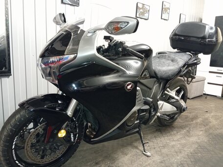 2013 Honda VFR 1200, чёрный, 900000 рублей, вид 1