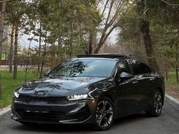2021 Kia K5 III, серый, 2100000 рублей - вид 3