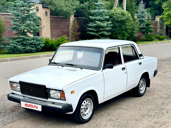 2008 Lada (ВАЗ) 2107, белый, 350000 рублей - вид 1