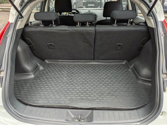 2011 Nissan Juke I, белый - вид 16