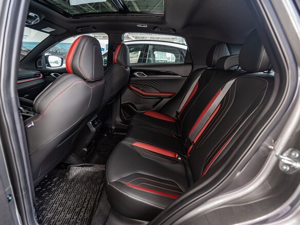 2026 Geely Coolray I Рестайлинг 2, серый, 2964990 рублей - вид 17