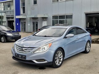 Hyundai Sonata VI (YF)