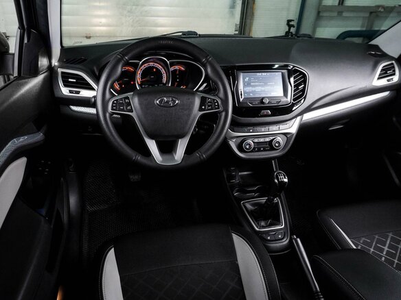 2019 Lada (ВАЗ) Vesta SW Cross I, серый, 1210000 рублей - вид 5