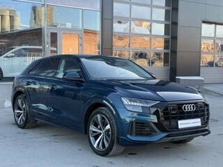 2018 Audi Q8 55 TFSI I (4M), синий, 5775000 рублей, вид 3