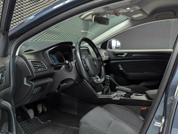 2017 Renault Megane IV, серый, 1230000 рублей - вид 8