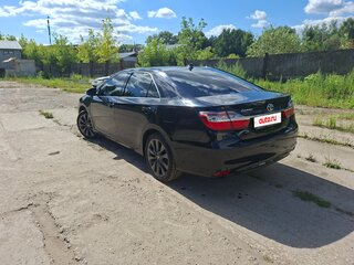 2017 Toyota Camry VII (XV50) Рестайлинг, чёрный, 2129000 рублей, вид 5