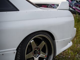 1992 Nissan Skyline VIII (R32), белый, 1300000 рублей, вид 3