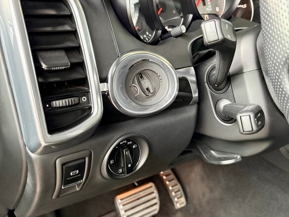 2010 Porsche Cayenne S II (958), чёрный, 2100000 рублей - вид 22