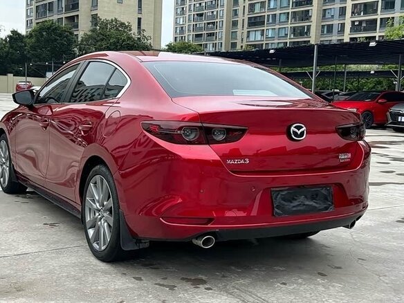 2023 Mazda 3 Axela IV (BP), пурпурный, 1650000 рублей - вид 5