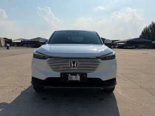 2023 Honda Vezel II, белый, 1668000 рублей, вид 2