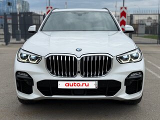 2019 BMW X5 40i IV (G05/G18), белый, 6300000 рублей, вид 2