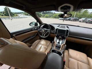 2015 Porsche Cayenne II Рестайлинг (958), серый, 3700000 рублей, вид 4