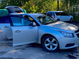 2012 Chevrolet Cruze I, серебристый, 420000 рублей, вид 4
