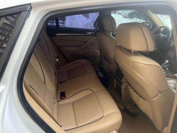 2011 BMW X6 35i 8-speed I (E71), белый - вид 15