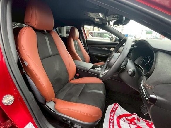 2023 Mazda 3 IV (BP), красный, 1380333 рублей - вид 10
