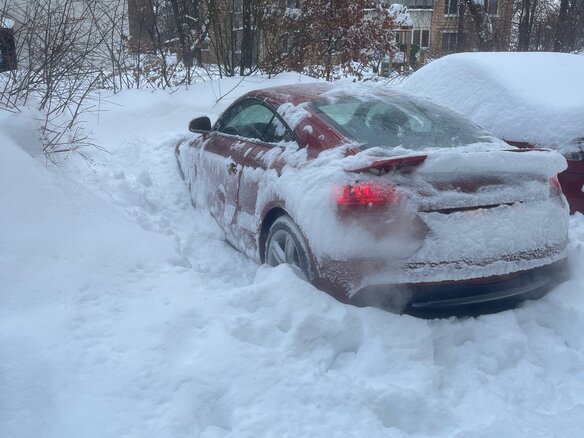 2011 Audi TT II (8J) Рестайлинг, красный, 2000000 рублей - вид 2
