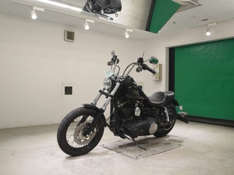 2015 Harley-Davidson Street Bob, чёрный, 835000 рублей, вид 4