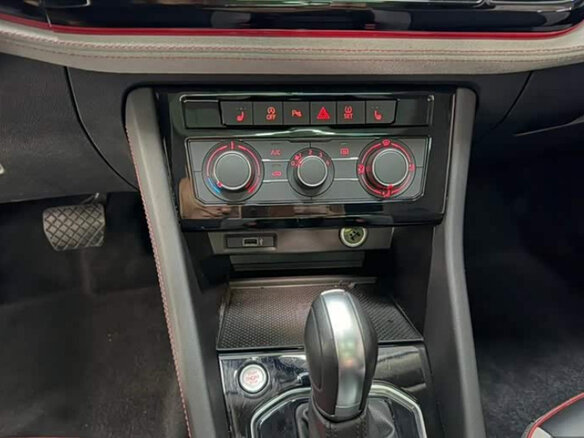 2023 Jetta VS7 I Рестайлинг 1, белый, 1488999 рублей - вид 13