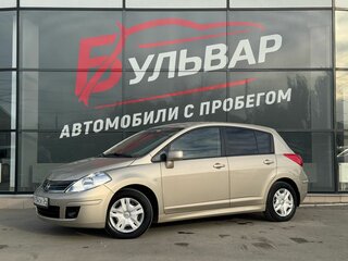 2010 Nissan Tiida I Рестайлинг, коричневый, 699000 рублей, вид 3