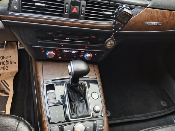 2011 Audi A6 IV (C7), чёрный, 2700000 рублей - вид 13