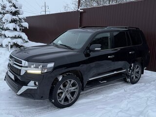 2015 Toyota Land Cruiser 200 Series Рестайлинг 2, чёрный, 4650000 рублей, вид 4