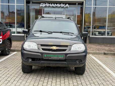 2015 Chevrolet Niva I Рестайлинг, коричневый, 375000 рублей, вид 2