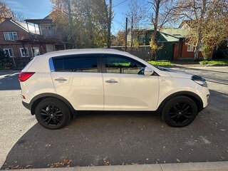 2014 Kia Sportage III Рестайлинг, белый, 1600000 рублей, вид 3