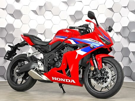 2026 Honda CBR 650R, красный, 1377000 рублей, вид 1