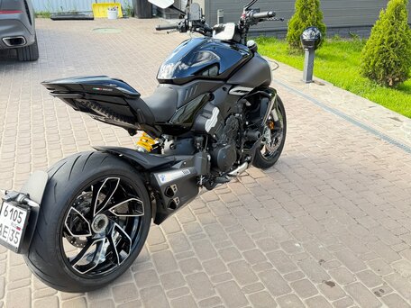 2024 Ducati Diavel V4, чёрный, 2599900 рублей, вид 5