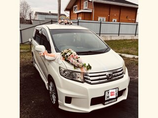 2010 Honda Freed Spike I Рестайлинг, белый, 1170000 рублей, вид 2