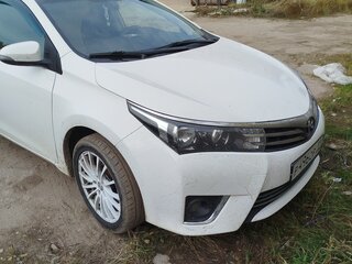 2014 Toyota Corolla XI (E160, E170, E180), белый, 870000 рублей, вид 3