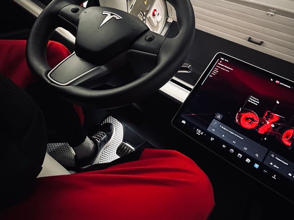 2022 Tesla Model 3 Performance I, красный, 4950000 рублей - вид 7