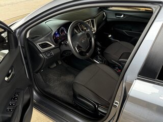 2020 Hyundai Solaris II Рестайлинг, серый, 1600000 рублей, вид 5