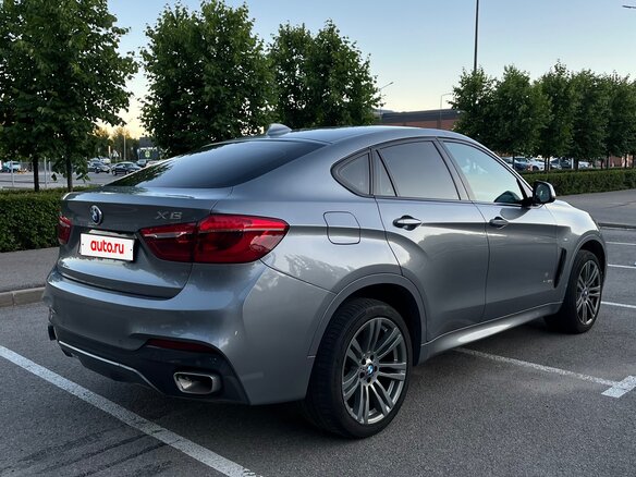 2018 BMW X6 30d II (F16), серый, 3400000 рублей - вид 3