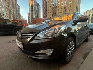 2016 Hyundai Solaris I Рестайлинг, коричневый, 900000 рублей, вид 5