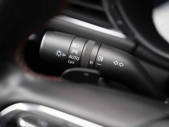 2022 Mazda 3 Axela IV (BP), белый, 1875000 рублей - вид 19