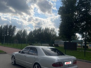 2001 Mercedes-Benz E-Класс 270 II (W210, S210) Рестайлинг, серебристый, 750000 рублей, вид 5