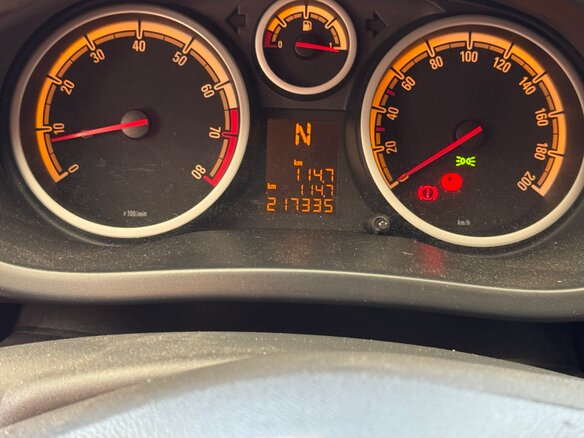 2008 Opel Corsa D, красный, 395000 рублей - вид 10