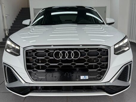 2021 Audi Q2 L 35 TFSI I Рестайлинг, белый, 2048000 рублей, вид 2