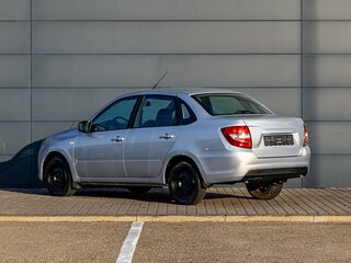2020 Lada (ВАЗ) Granta I Рестайлинг, серебристый, 995000 рублей, вид 4