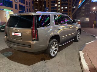 2018 Cadillac Escalade IV, бежевый, 4140000 рублей, вид 4