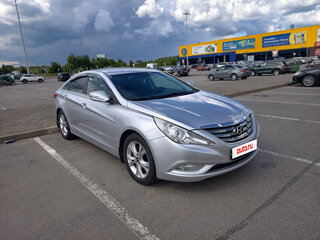 2011 Hyundai Sonata VI (YF), серебристый, 890000 рублей, вид 3