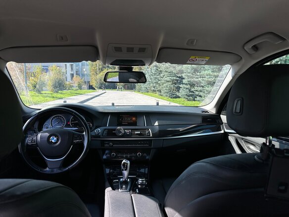 2015 BMW 5 серии 520i VI (F10/F11/F07) Рестайлинг, синий, 2000000 рублей - вид 5