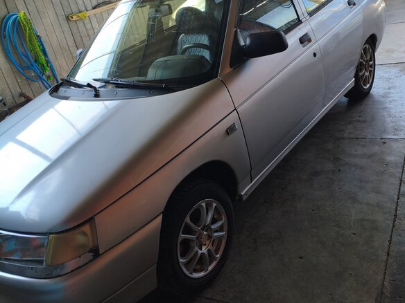 2005 Lada (ВАЗ) 2110, серебристый, 183000 рублей - вид 1