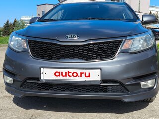 2017 Kia Rio III Рестайлинг, серый, 1120000 рублей, вид 1