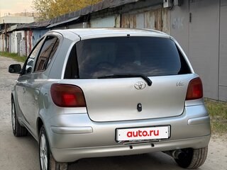 2002 Toyota Vitz I (P10), серый, 400000 рублей, вид 2