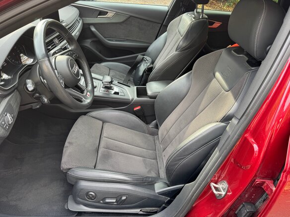 2019 Audi A4 V (B9), красный, 3080000 рублей - вид 16