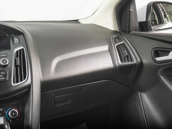 2018 Ford Focus III Рестайлинг, белый, 1029000 рублей - вид 10